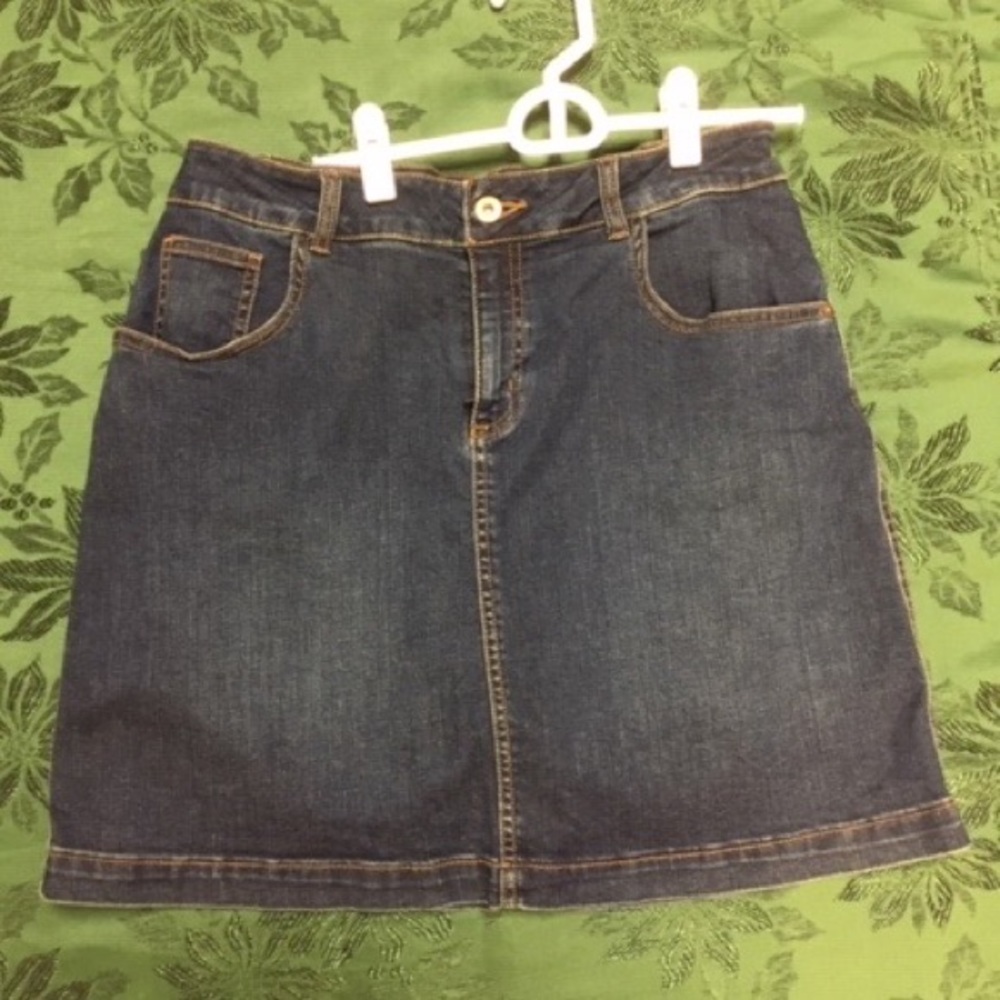 Denim skirt